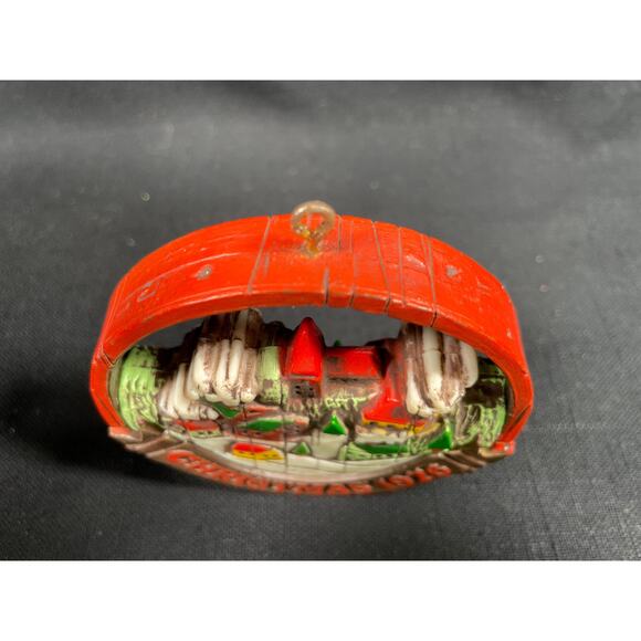 Vintage Hallmark Christmas tree ornament, 1976, Peace on Earth - Picture 8 of 8